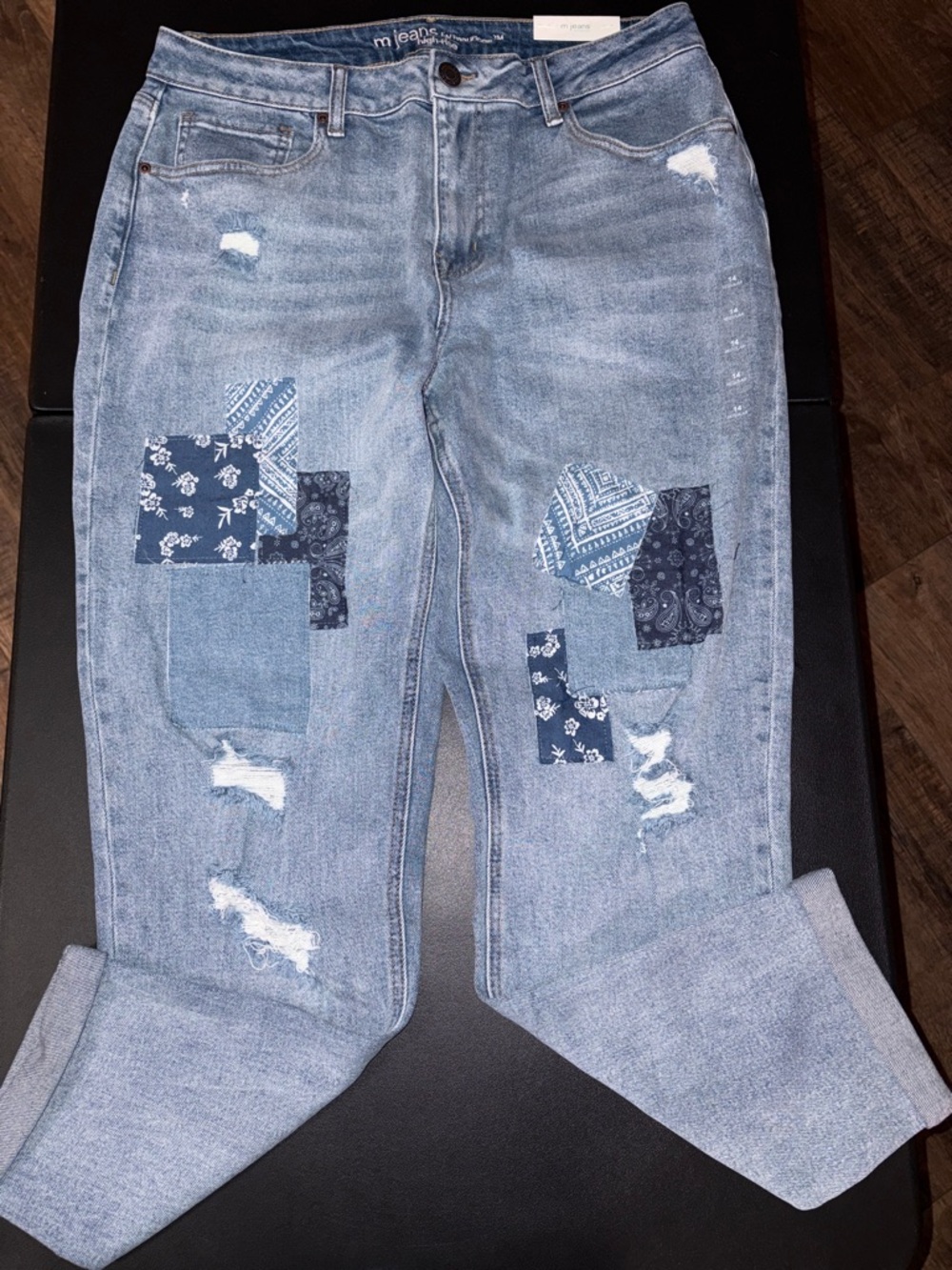 #M988 -NWT - Maurices 90’s Ankle Taper Distressed Bandana Patchwork Jeans- 14